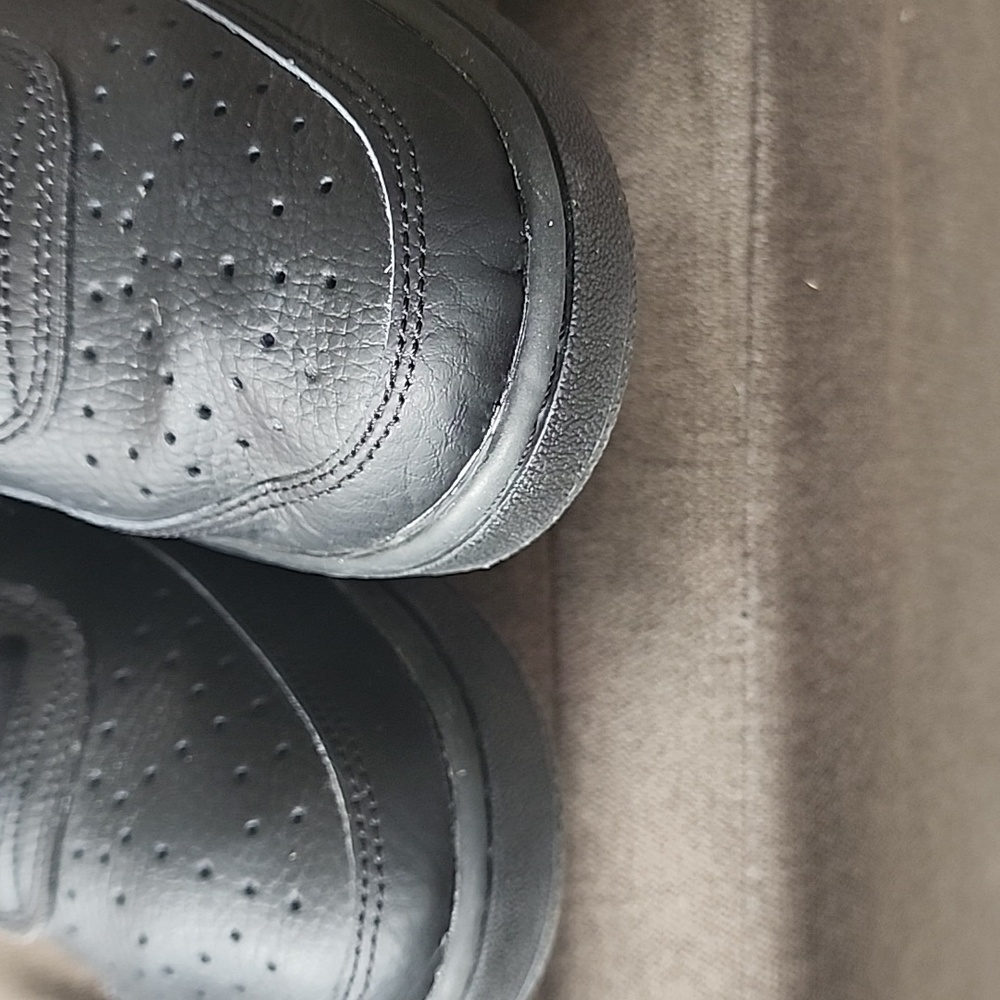Nike - Picture 6 of 7